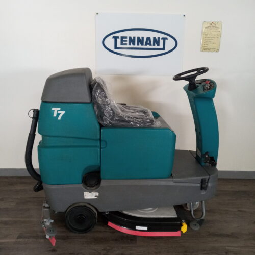 Tennant T7 32In Reconditioned Rider Floor Scrubber