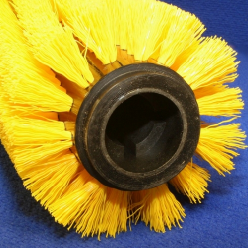 56412046 - Brush, 28" 16 S.R. .020 Poly, Advance, American Lincoln, Clarke, Kent