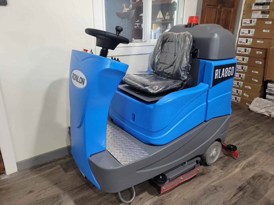 Ronlon RLA860D Rider Floor Scrubber NEW - Image 2